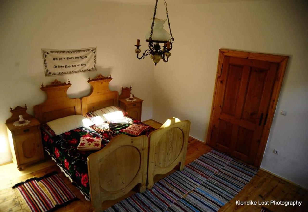 Villa Rihuini Eco Wine House Transylvania Richisu Buitenkant foto